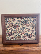 Load image into Gallery viewer, Floral Jewelry Box
