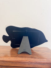 Load image into Gallery viewer, Stone Fish Frame

