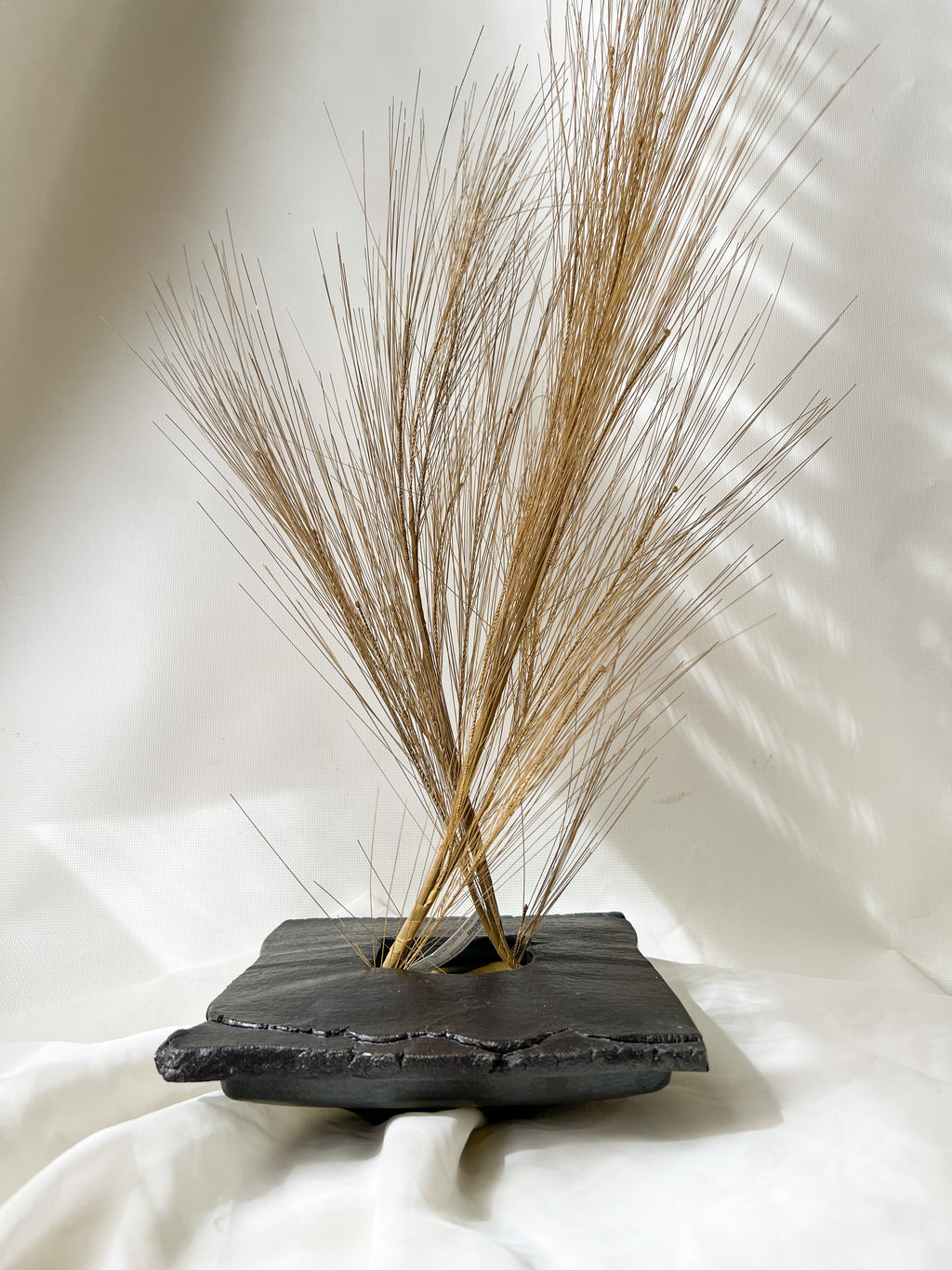 Black Ikebana Flower Vase