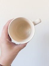 Load image into Gallery viewer, Vintage Friendship Mug
