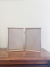 Load image into Gallery viewer, 5x7 Hinged Photo Frame
