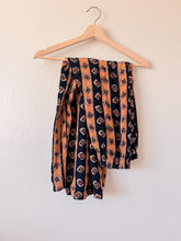 Load image into Gallery viewer, Geometric Capris Size S/M
