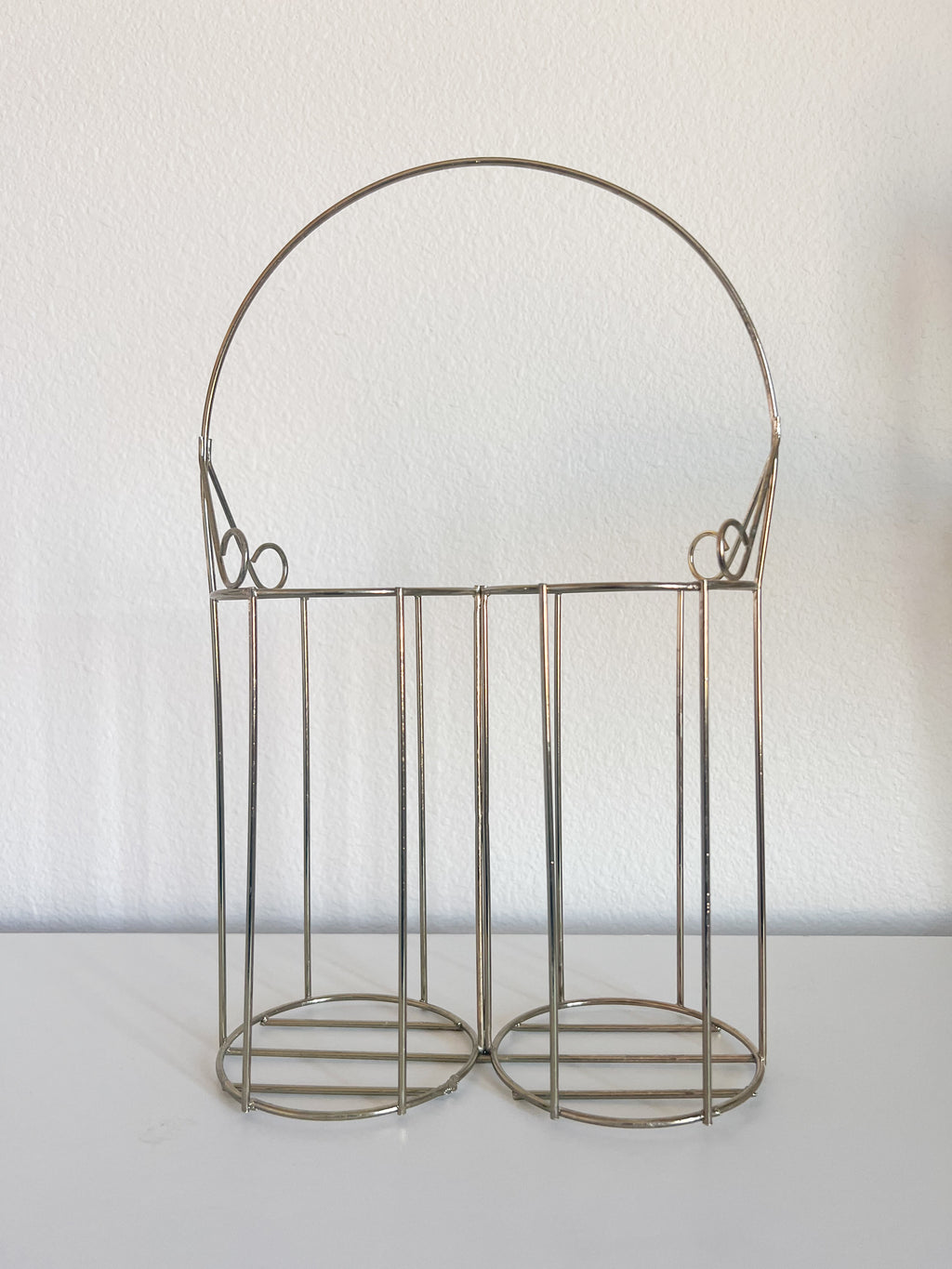 Gold Wire Wine Basket
