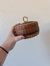Load image into Gallery viewer, Woven Acorn Basket
