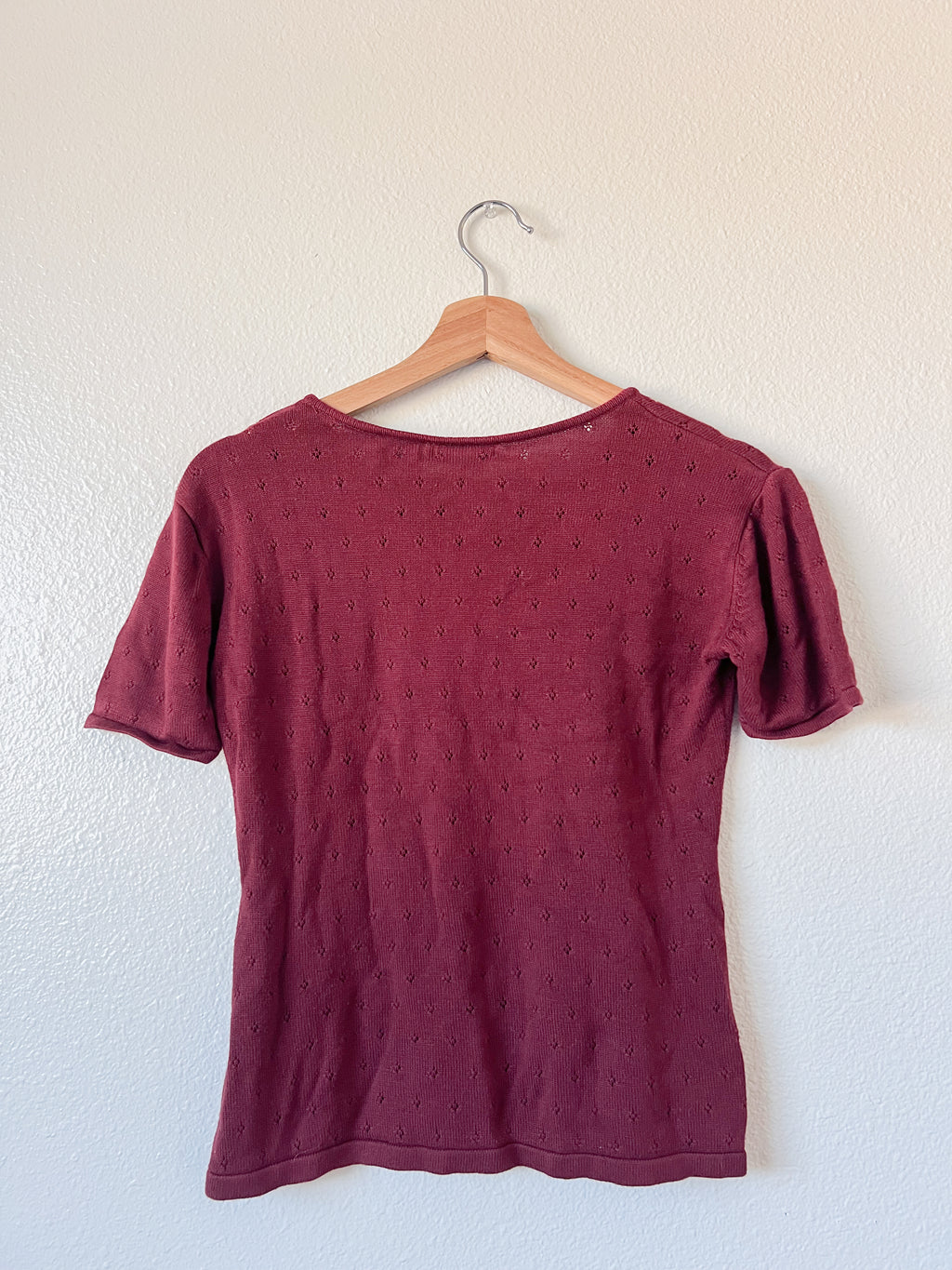 Maroon Short Sleeved Sweater - Size M