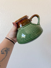 Load image into Gallery viewer, Green &amp; Brown No Spill Coffee Mug

