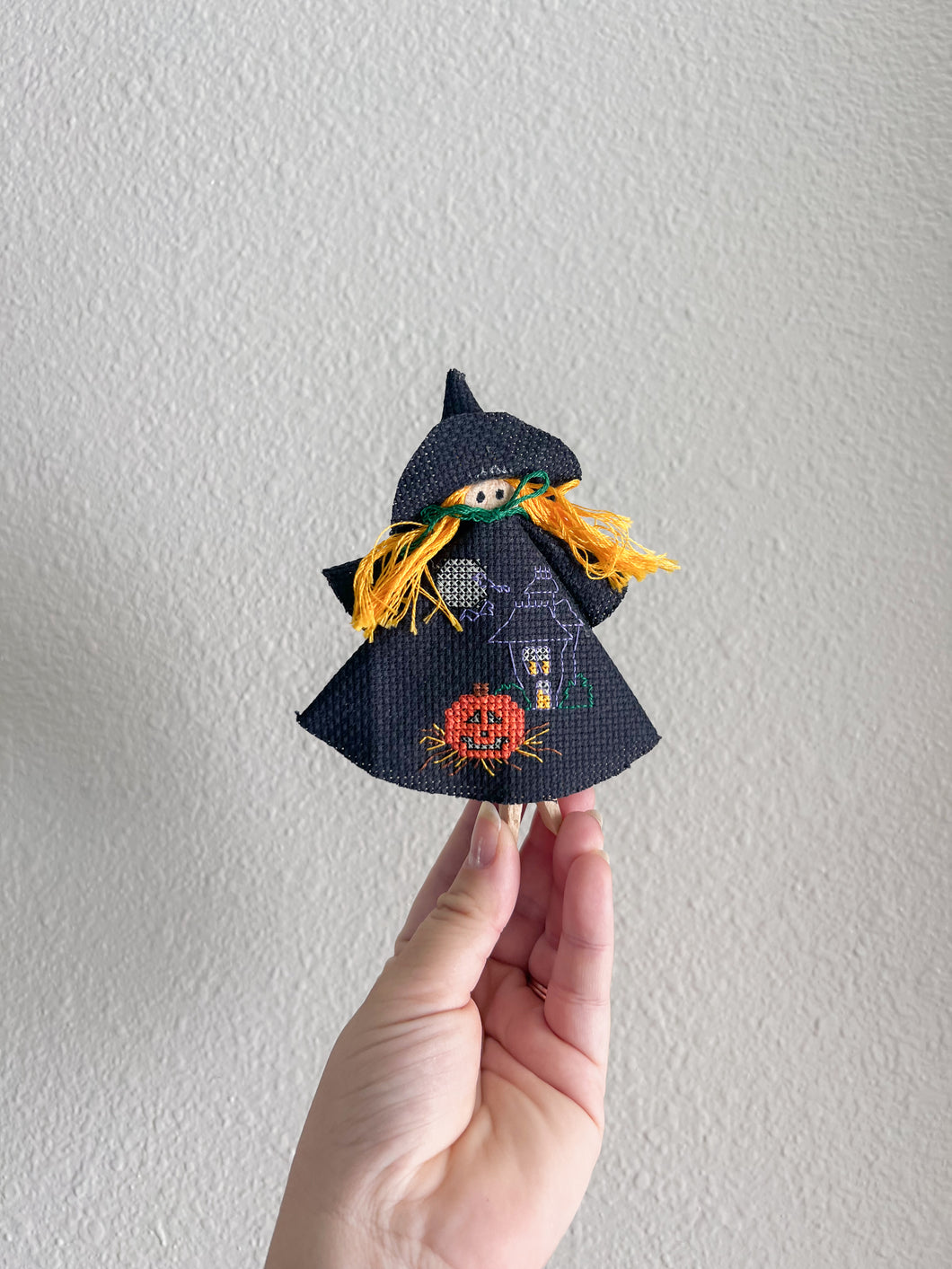 Little Clothespin Witch