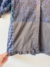 Load image into Gallery viewer, Cotton Floral Blouse - Size S
