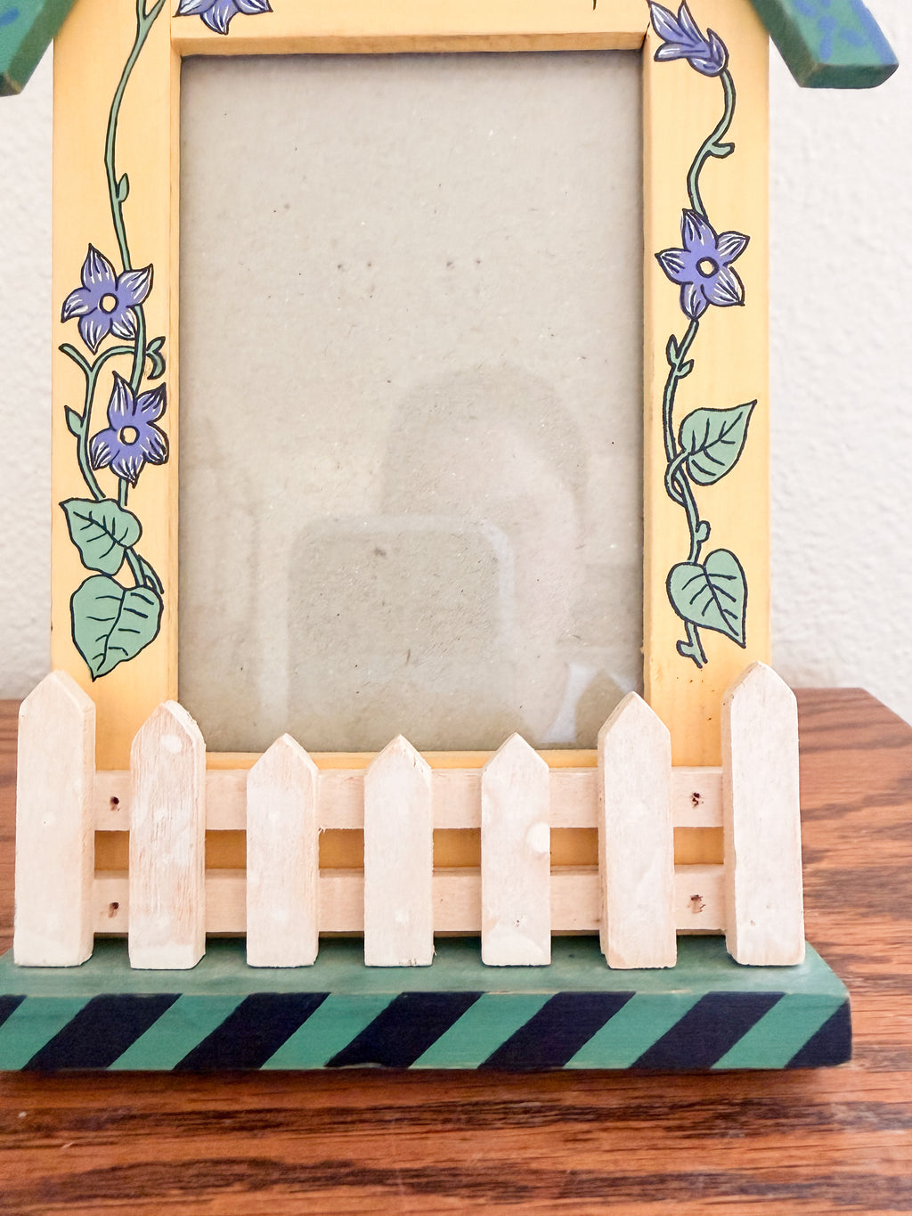 Garden House Photo Frame