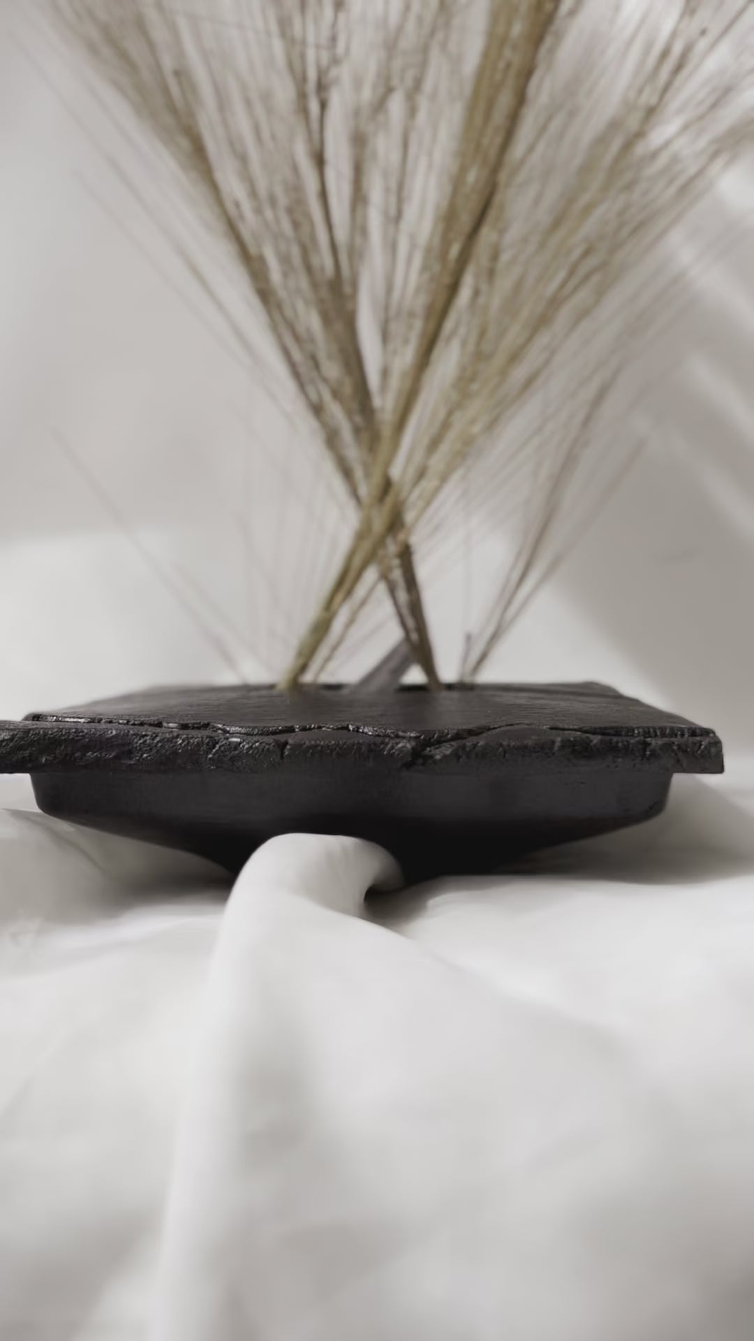 Black Ikebana Flower Vase