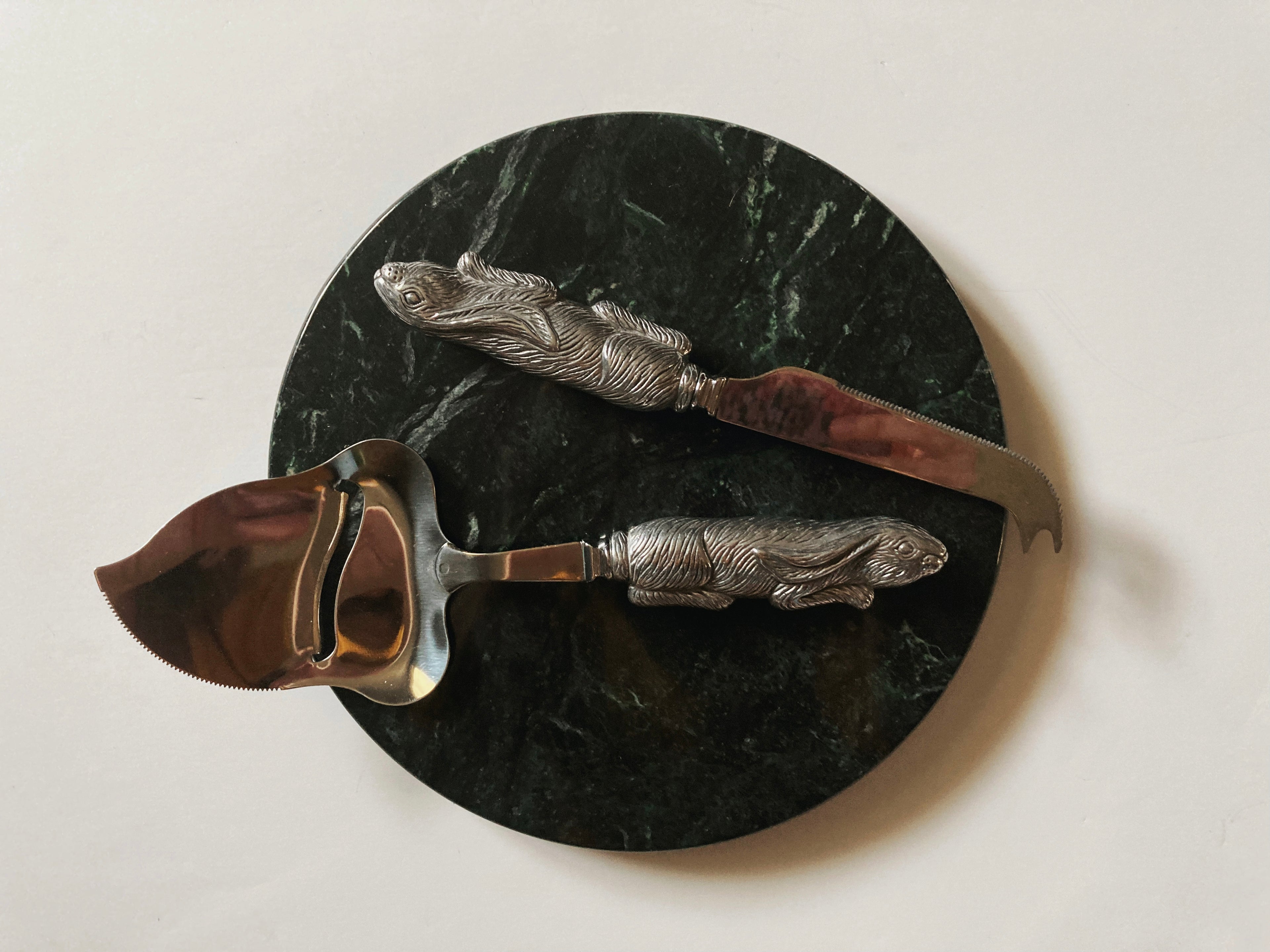Marble Cheese Plate with Rabbit Knives