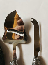 Load image into Gallery viewer, Marble Cheese Plate with Rabbit Knives
