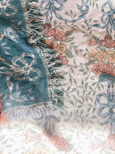 Load image into Gallery viewer, Vintage Botanical Throw Blanket
