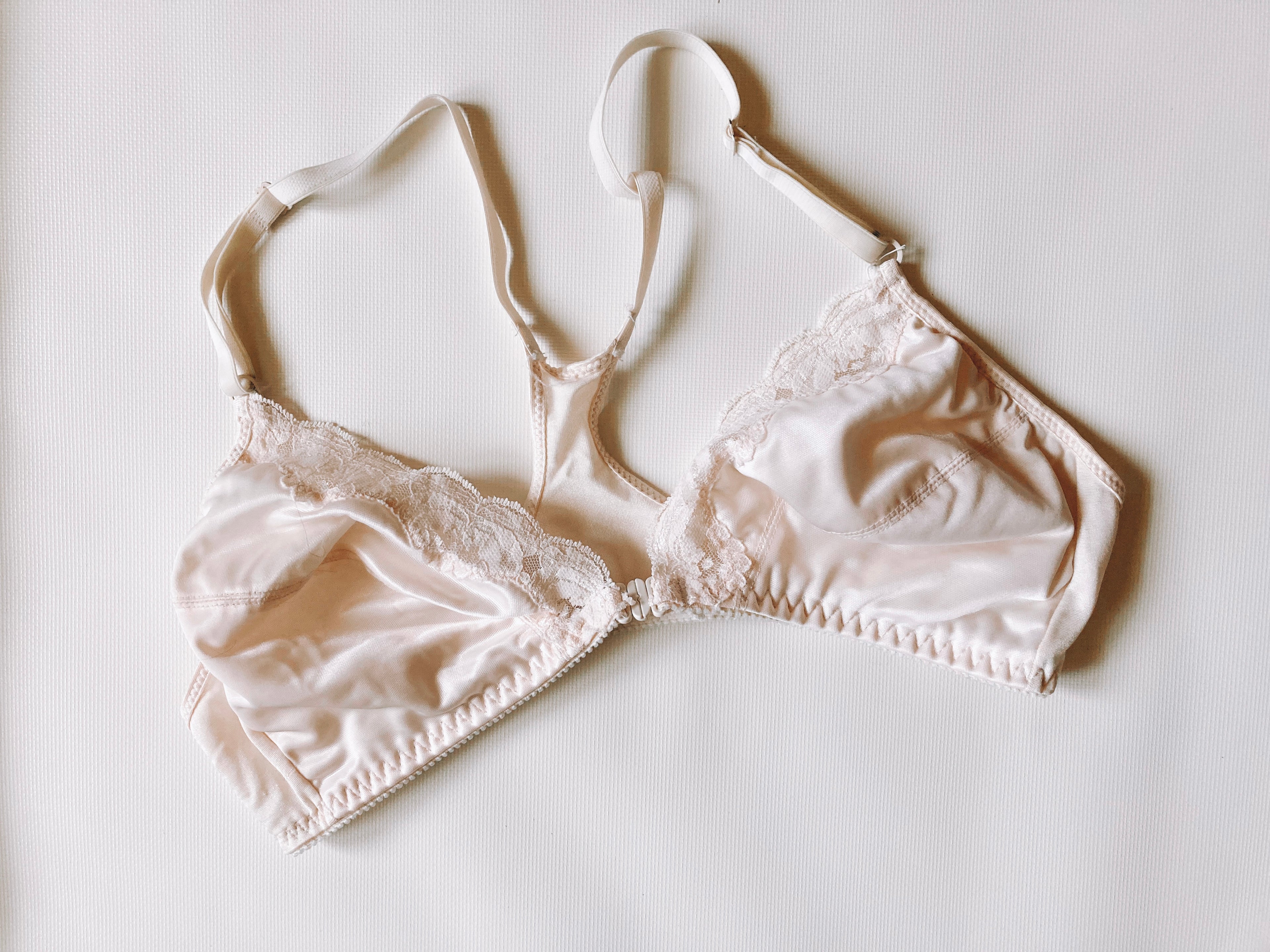 Vintage Ivory Lacy Bralette - 36B