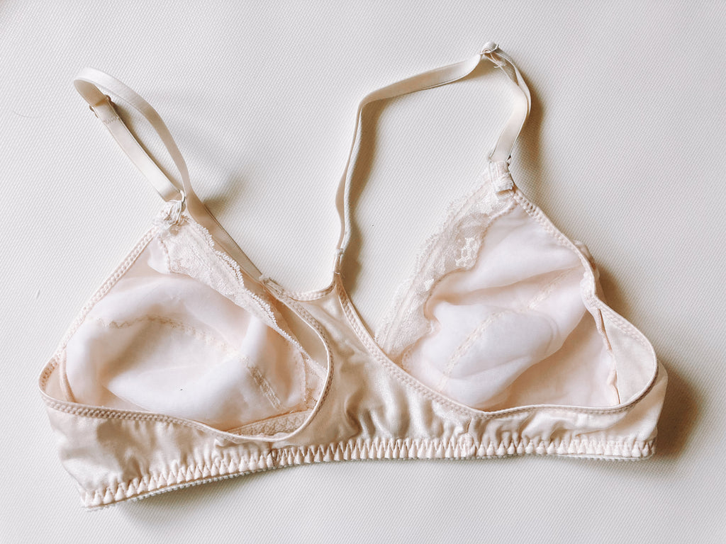 Vintage Ivory Lacy Bralette - 36B
