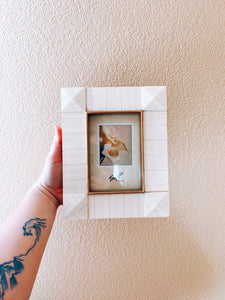 Ivory Striped 3.5x5 Photo Frame