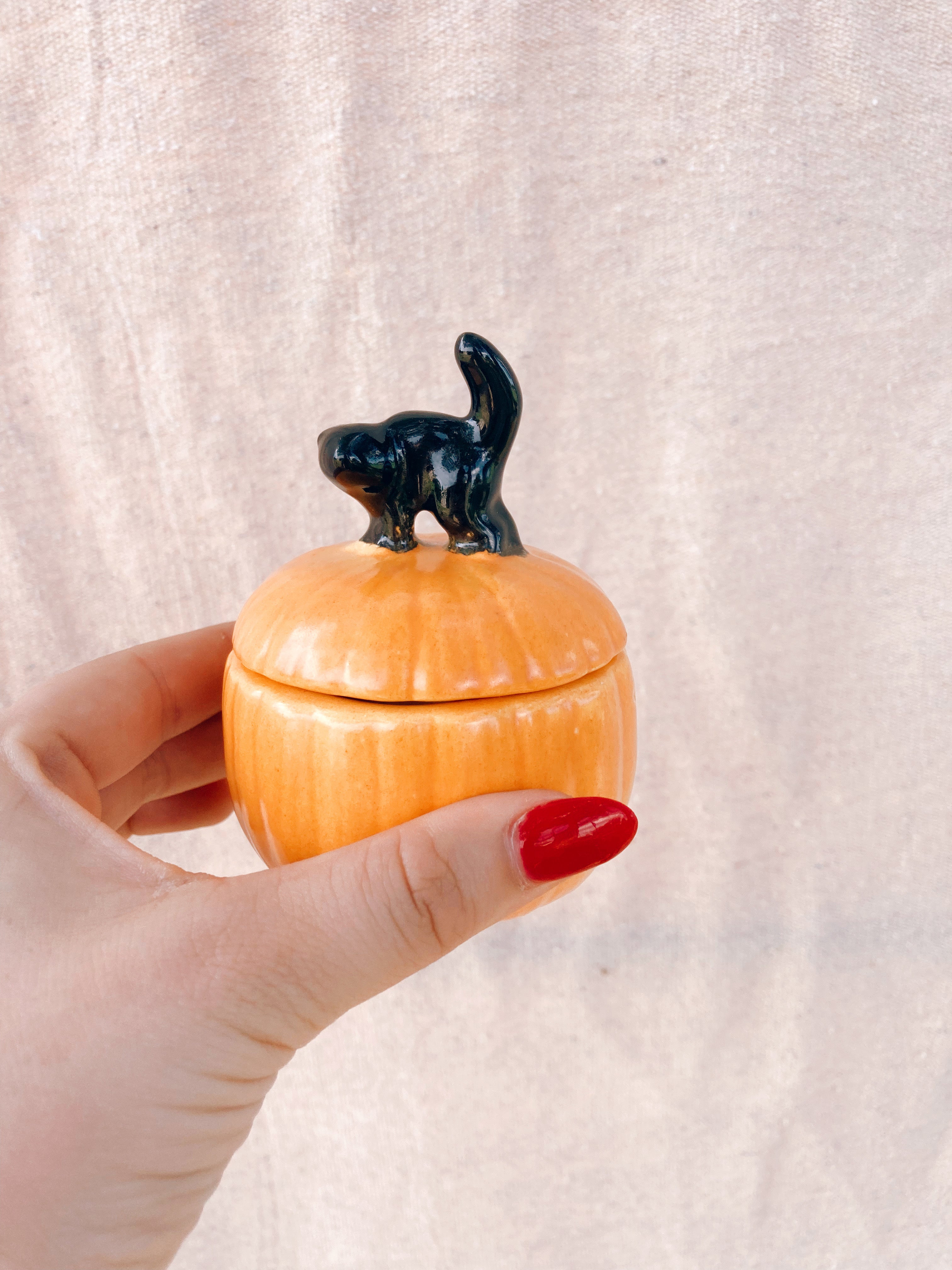 Ceramic Pumpkin with Black Cat Handle