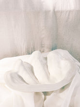 Load image into Gallery viewer, Ivory Clamshell Bowl
