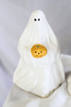 Load image into Gallery viewer, Pair of Vintage Ceramic Ghosts
