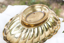 Load image into Gallery viewer, Scalloped Brass Bowl
